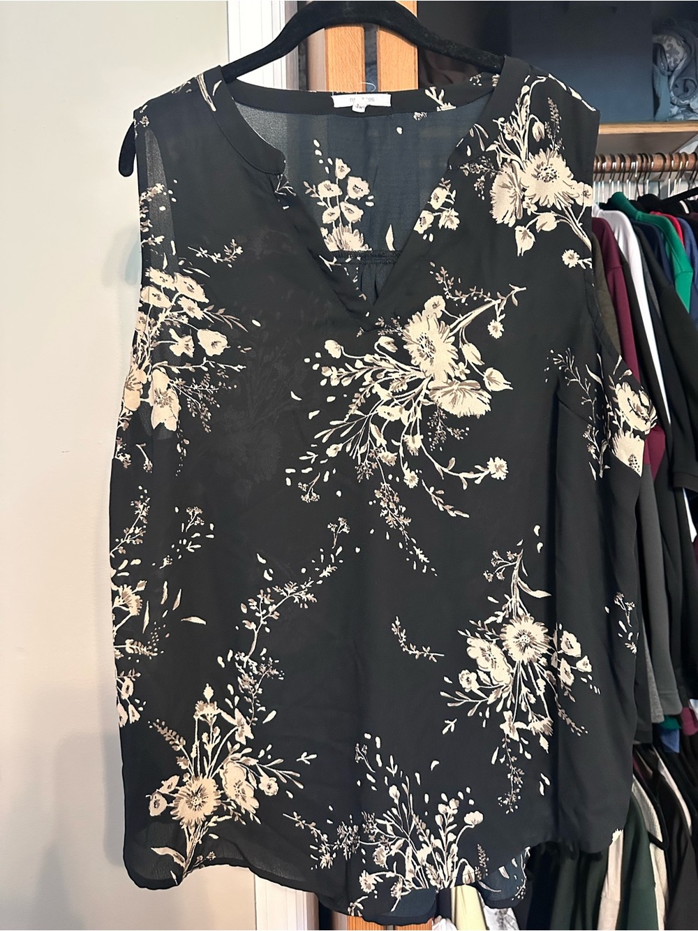 Maurices Black and Cream Floral V-Neck Sleeveless Top